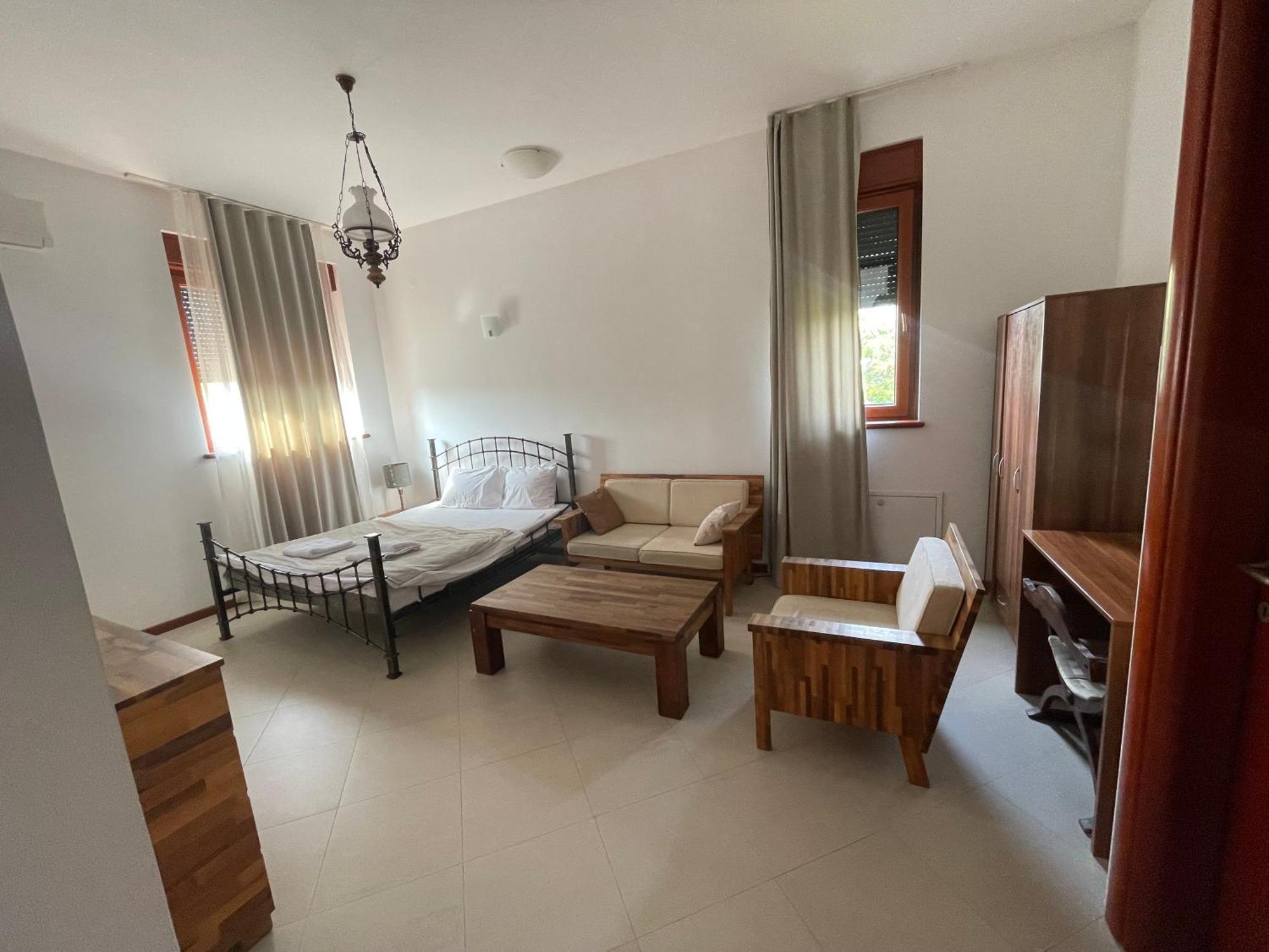 The Belgrade Hills Rooms And Suites Eksteriør billede