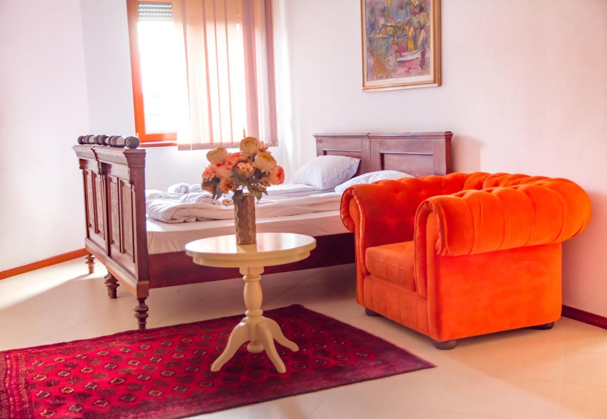 The Belgrade Hills Rooms And Suites Eksteriør billede